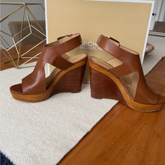 Michael Kors Josephine Wedge Womens Leather Open Toe Wedge Heels size 7 - Picture 4 of 9